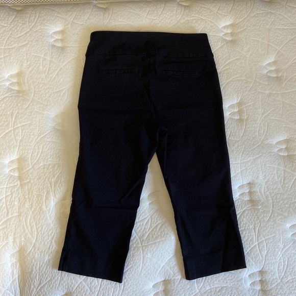Rickis Cropped Pants - Picture 5 of 5